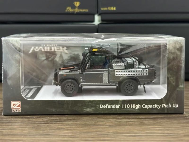  Mô hình xe Land Rover Defender Tomb Raider Angelina Jolie's limited 999pcs có phụ kiện đi kèm tỉ lệ 1:64 Street Weapon OT64843 