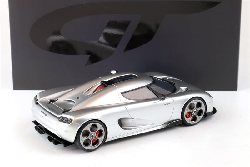  Mô hình xe Koenigsegg CC850 Coupe 2023 Moon silver metallic tỉ lệ 1:18 GT Spirit GT452 