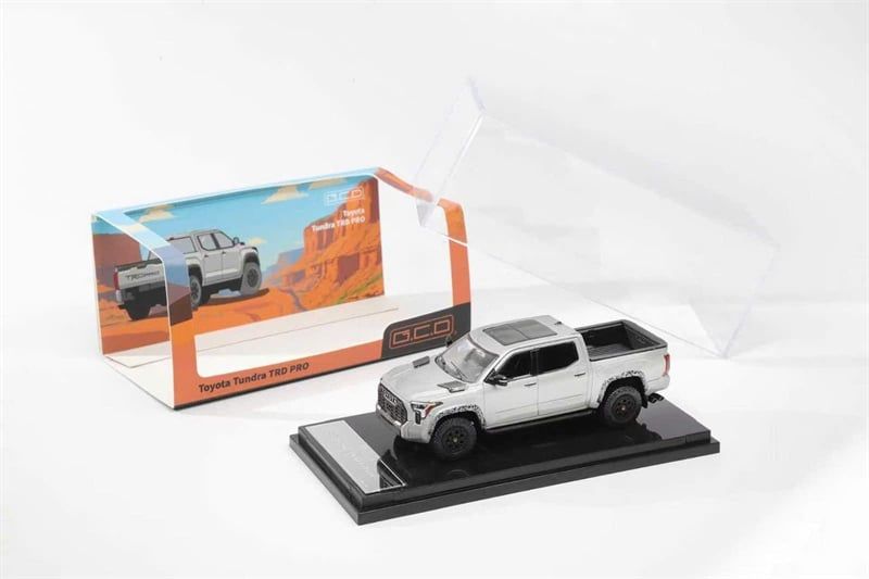  Mô hình xe Toyota Tundra TRD PRO silver limited 700pcs tỉ lệ 1:64 GCD OT64788 