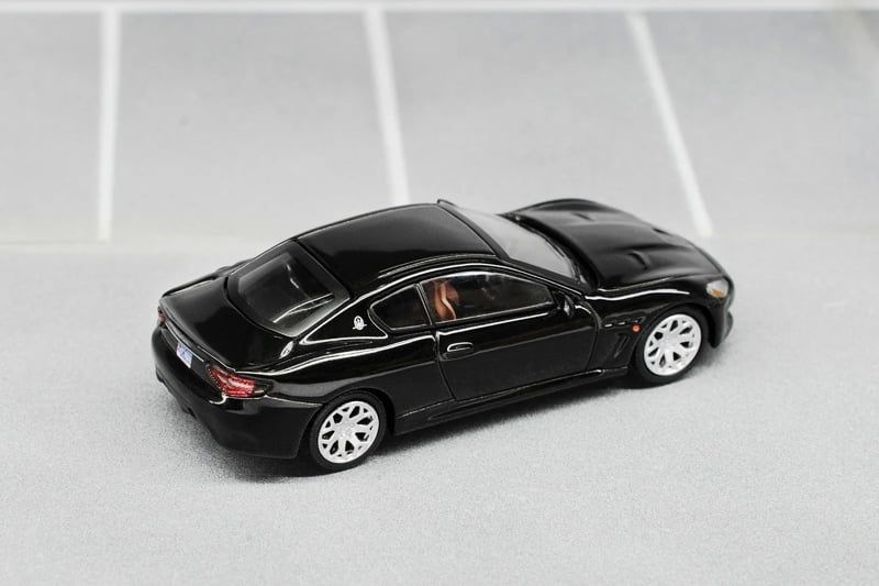  Mô hình xe Maserati GT tỉ lệ 1:64 Shadow model LL-008-317 