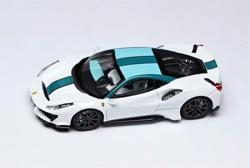  Mô hình xe Ferrari Novitec 488 Pista tỉ lệ 1:64 Stance Hunters OT64566 