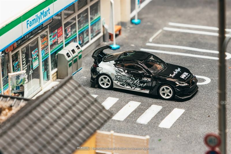  Mô hình xe Toyota GR86 -- HKS Black tỉ lệ 1:64 Tarmac Works bản card T64G-038-BK2-B 