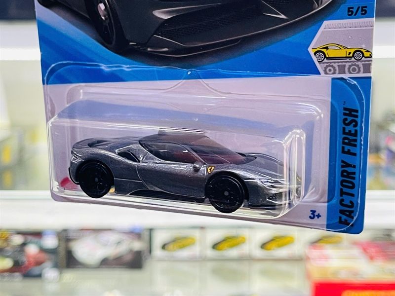  Mô hình xe Ferrari SF90 Stradale gray Hotwheels kim loại có bản quyền chính hãng tỉ lệ 1:64 C4982-FE 