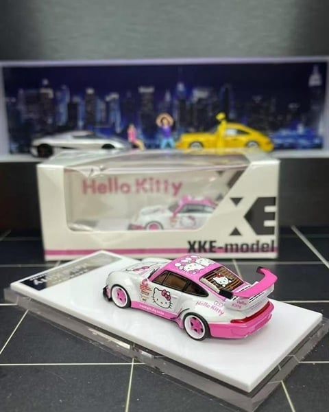  Mô hình xe Porsche RWB 993 Hello kitty Livery ver 2 tỉ lệ 1:64 XKE Model OT64571 