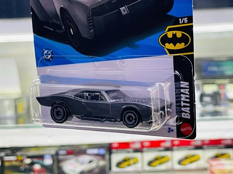  Mô hình xe tải Batmobile Batman Fantasy Hotwheels kim loại có bản quyền chính hãng tỉ lệ 1:64 C4982-FA 