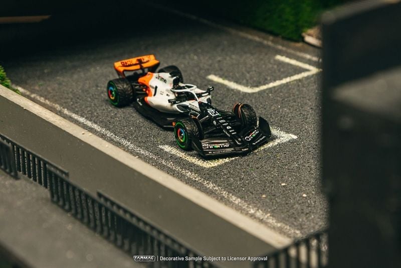  Mô hình xe McLaren MCL60 Monaco Grand Prix 2023 Oscar Piastri (Collaboration with IXO models) tỉ lệ 1:64 Tarmac Works T64G-F070-OP1 