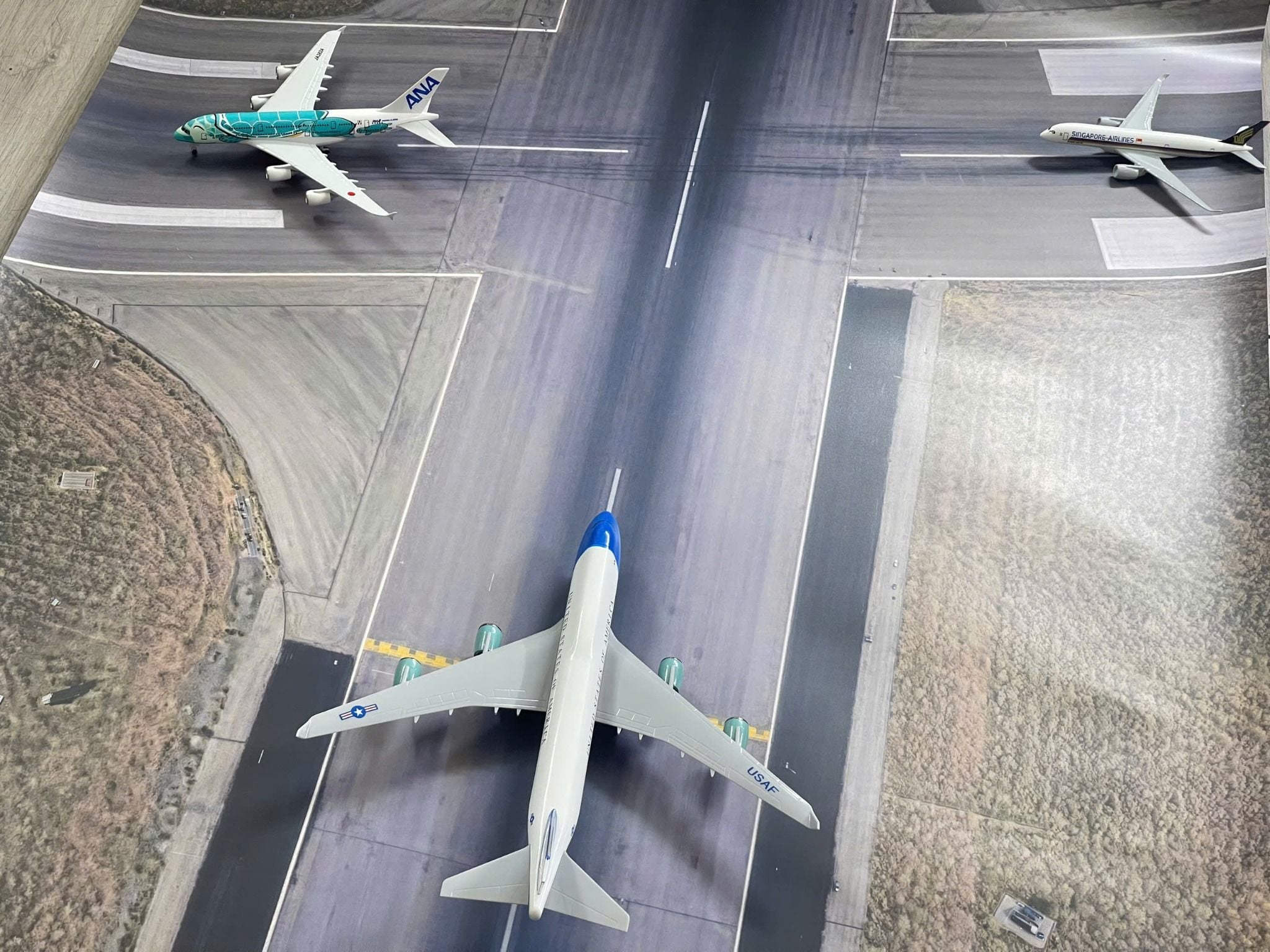  Phụ kiện trưng bày đường băng chất liệu in pp 80x120cm cán mờ chống nước bụi bẩn dành cho máy bay mô hình nhiều tỉ lệ DR051 