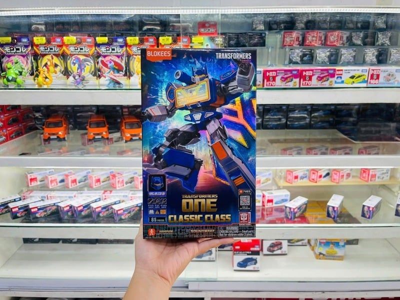  Mô hình lắp ráp có đèn serries Transformers Classic Class(CC) 17 Movie Soundwave (Luminous Eyes & Chest) Blokees 71183 
