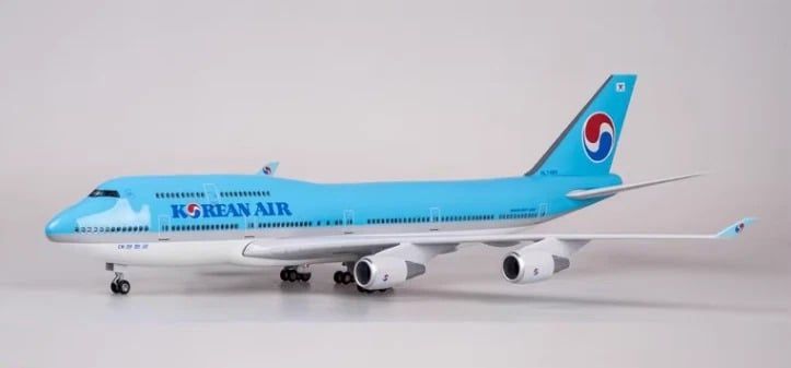  Mô hình máy bay Korean Boeing B747 có bánh xe kích thước 47cm no led MB47105 