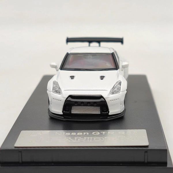  Mô hình xe Nissan GTR R35 Rocket Pandem tỉ lệ 1:64 Lang Feng model 43-GTR35-2 
