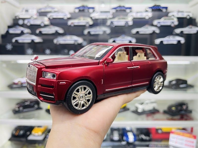  Xe ô tô mô hình bằng hợp kim và nhựa RR Cullinan tỉ lệ 1:24 Chezhi OT340 