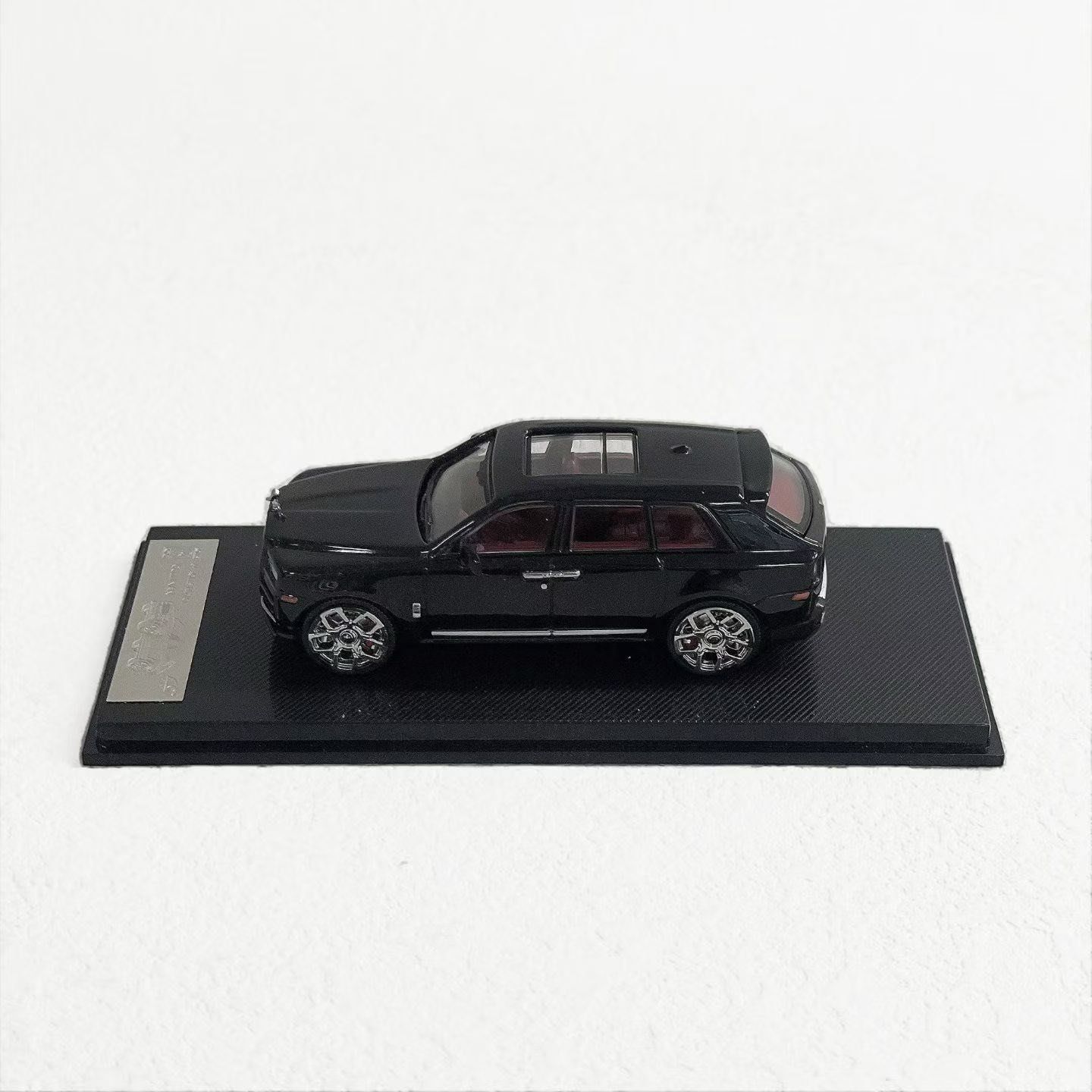  Mô hình xe Rolls Royce Cullinan sixth approved custom crom wheel tỉ lệ 1:64 SC Art OT64657 