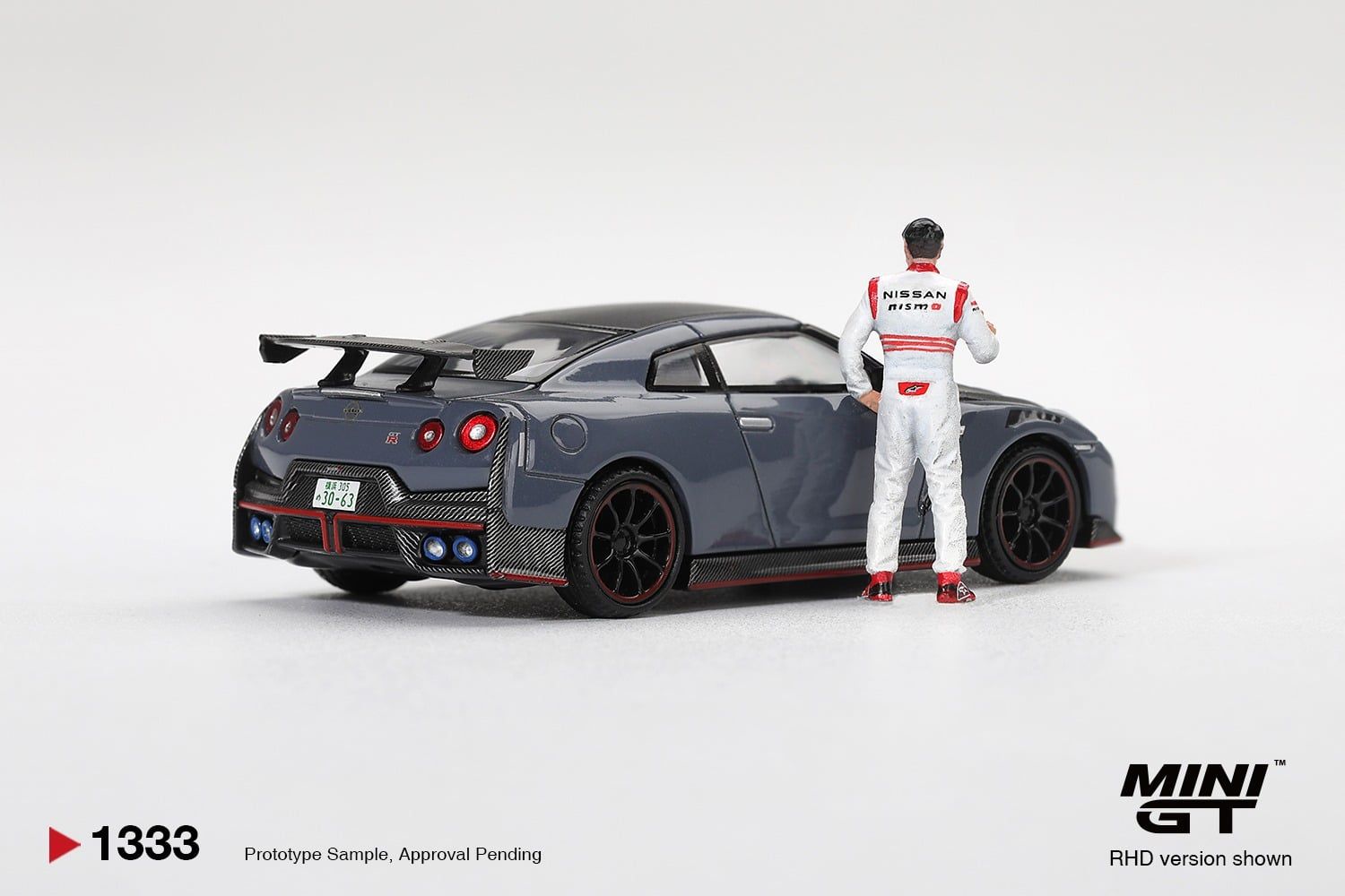  Mô hình xe Nissan GT-R Nismo 2024 Tsukuba Production Car Lap Record W Matsuda Figure Tsugio Matsuda Collection tỉ lệ 1:64 MGT01333-R 