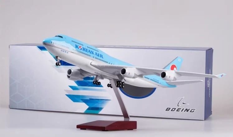  Mô hình máy bay Korean Boeing B747 có bánh xe kích thước 47cm no led MB47105 
