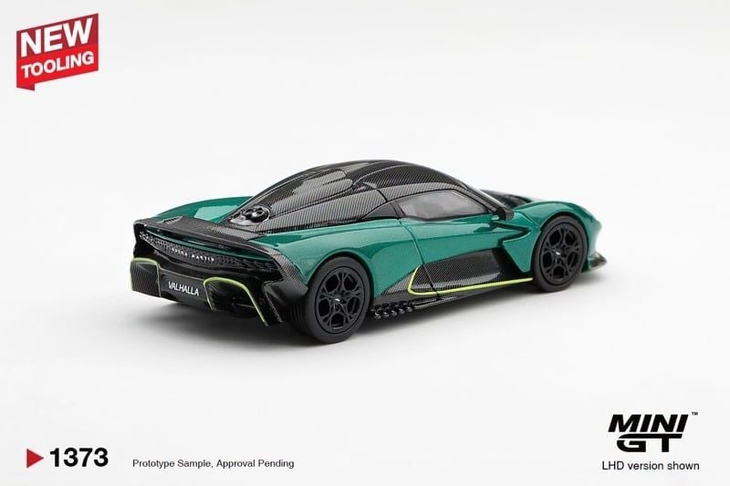  Mô hình xe Aston Martin Valhalla Podium Green tỉ lệ 1:64 MiniGT bản Card MGT01373 