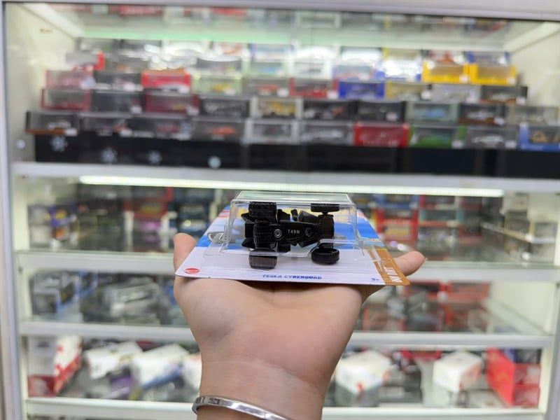  Mô hình xe Tesla Cyperquad black Hotwheels kim loại có bản quyền chính hãng tỉ lệ 1:64 C4982-TE 