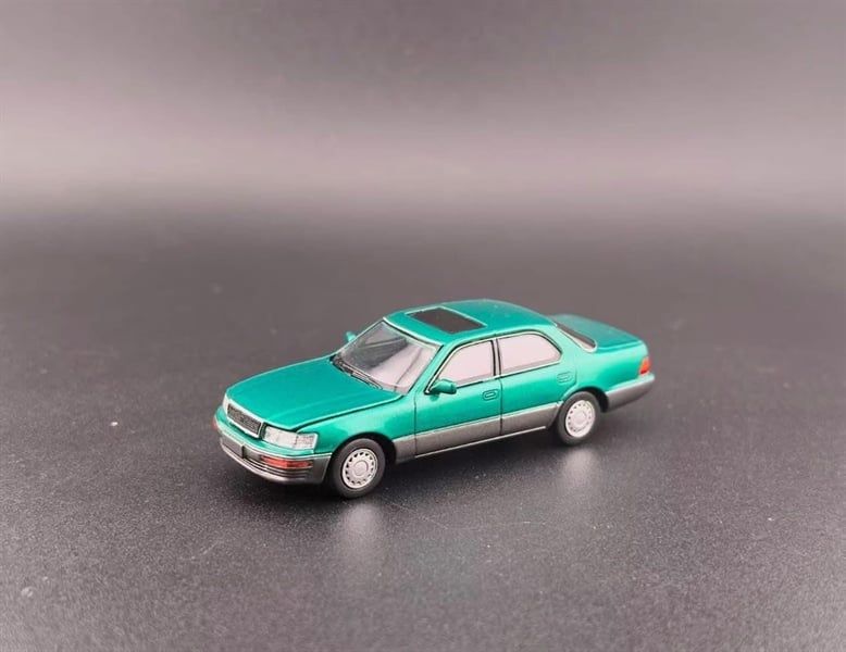  Mô hình xe Lexus LS400 XF10 (UCF10) tỉ lệ 1:64 Fine Works64 OT64809 