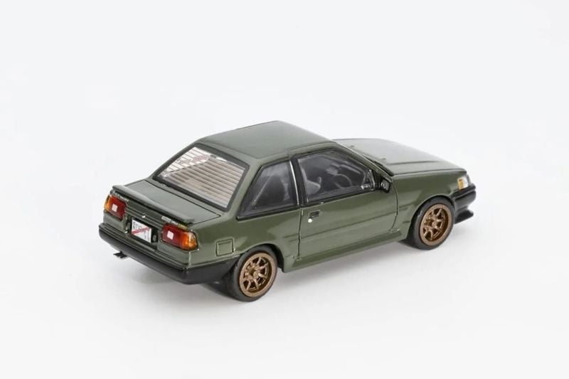  Mô hình xe Toyota Corolla AE86 Levin Army Green tỉ lệ 1:64 DCT LL-046-285 