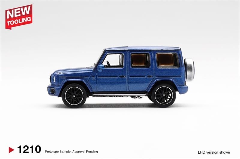  Mô hình xe Mercedes-AMG G 63 Dark Blue Metallic bản card tỉ lệ 1:64 MiniGT MGT01210 