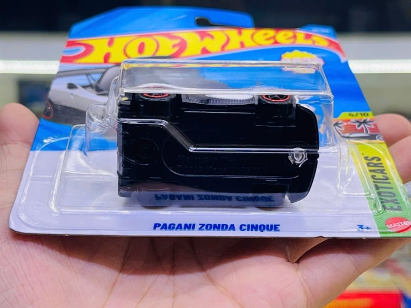  Mô hình xe Pagani Zonda Cinque Mainline - Exoticars (xe thật) Hotwheels kim loại có bản quyền chính hãng tỉ lệ 1:64 C4982-ML 