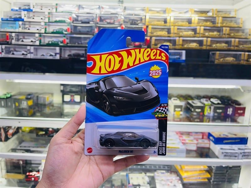  Mô hình xe McLaren W1 Hotwheels kim loại có bản quyền chính hãng tỉ lệ 1:64 C4982-MC 