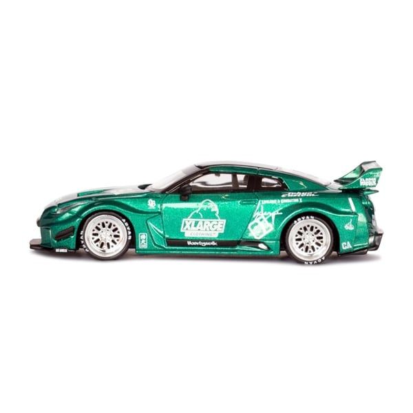  Mô hình xe Nissan R35GT LB-Silhouette WORKS/ LB Blister green Packaging tỉ lệ 1:64 MiniGT x X-Large 