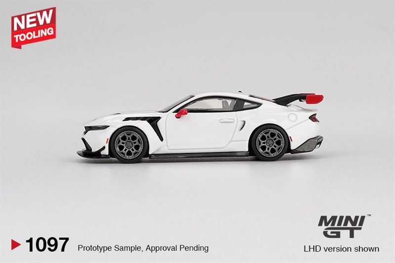  Mô hình xe ô tô Ford Mustang GTD Spirit of America bản card tỉ lệ 1:64 MiniGT MGT01097 HAVE CHASE CAR 