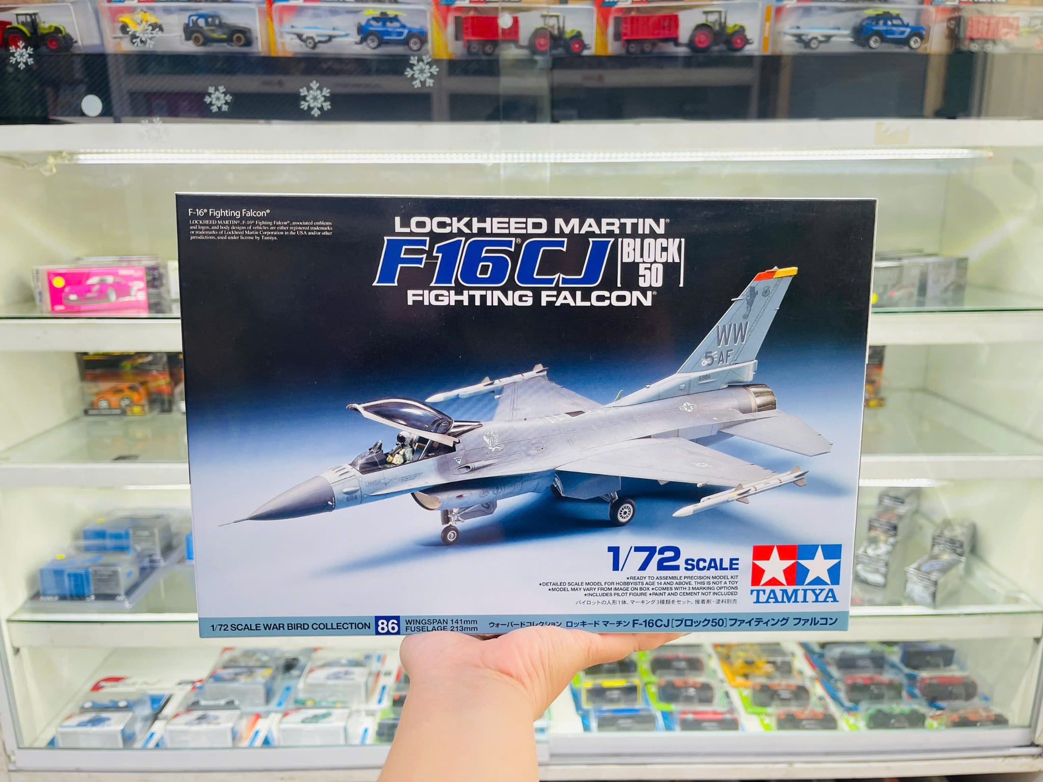  Mô hình lắp ráp máy bay LOCKHEED MARTIN F-16CJ [BLOCK50] FIGHTING FALCON tỉ lệ 1:72 Tamiya 60786 