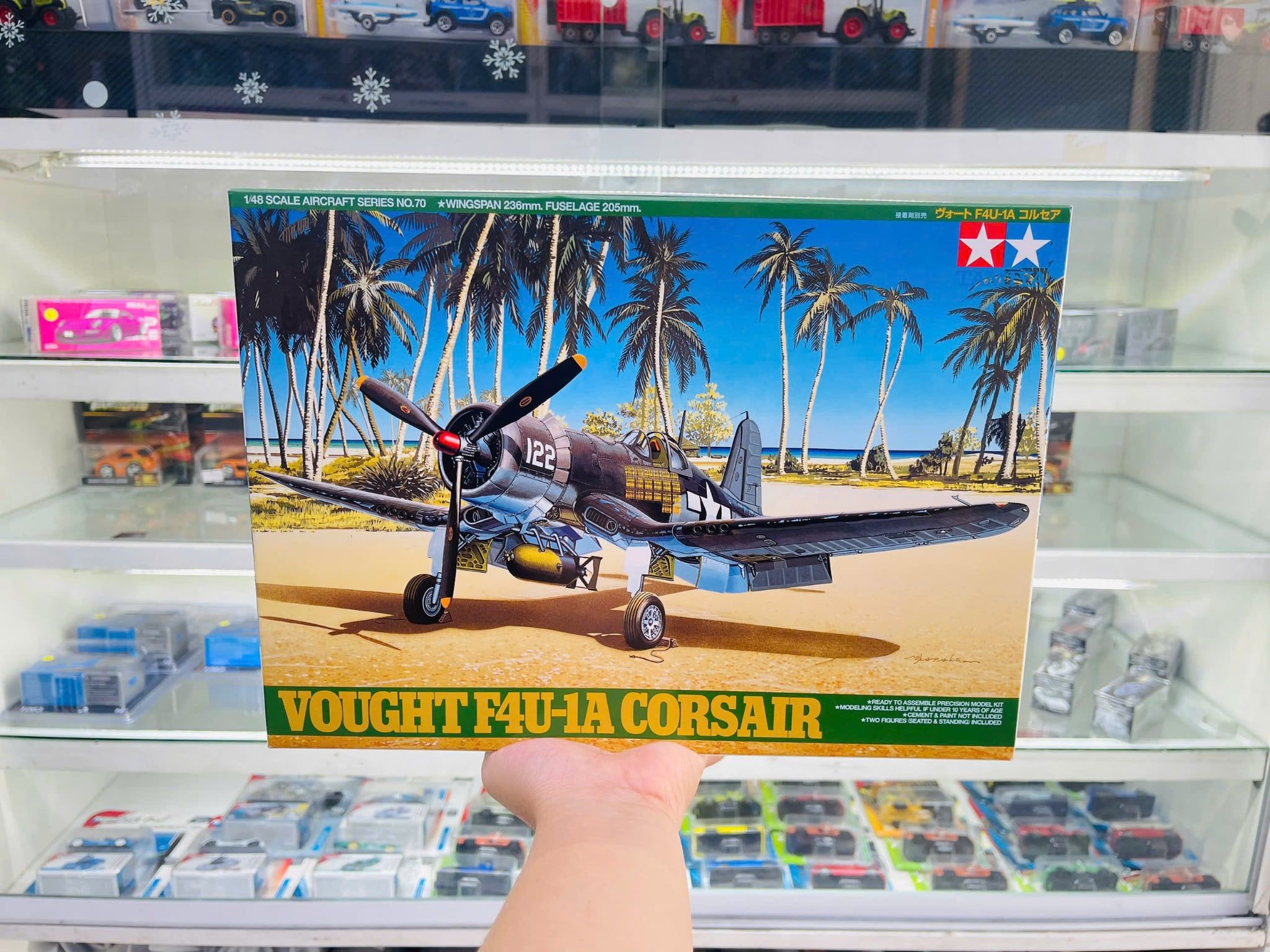  Mô hình lắp ráp máy bay VOUGHT F4U-1A CORSAIR tỉ lệ 1:48 Tamiya 61070 