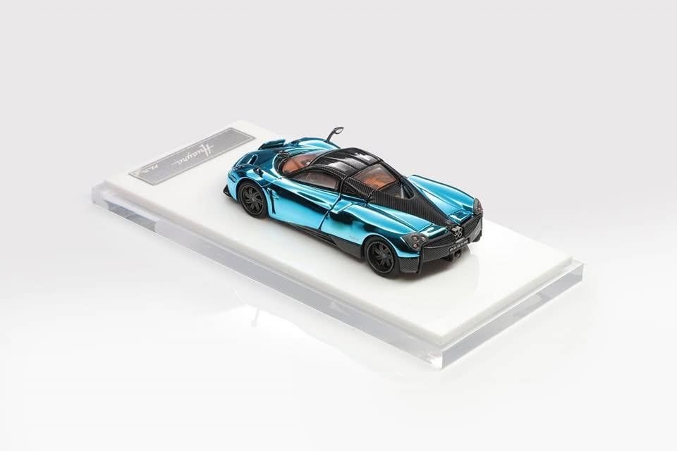  Mô hình xe Pagani Huayra Coupe 2014 Gullwing Doors chrome color tỉ lệ 1:64 HKM premium OT64755 