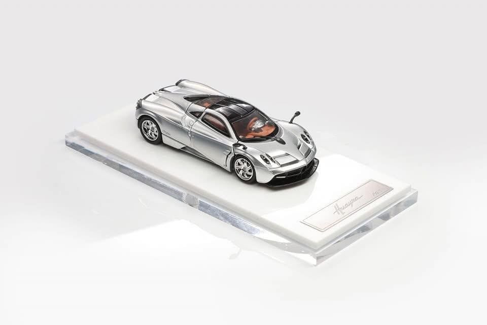  Mô hình xe Pagani Huayra Coupe 2014 Gullwing Doors chrome color tỉ lệ 1:64 HKM premium OT64755 