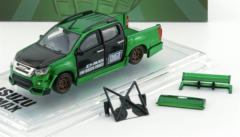  Mô hình xe Isuzu D-Max 2018 - Low Rider Metalic Green -RHD (Malaysia Excluisive) limited 699pcs tỉ lệ 1:64 BMC modelTMCS2025 