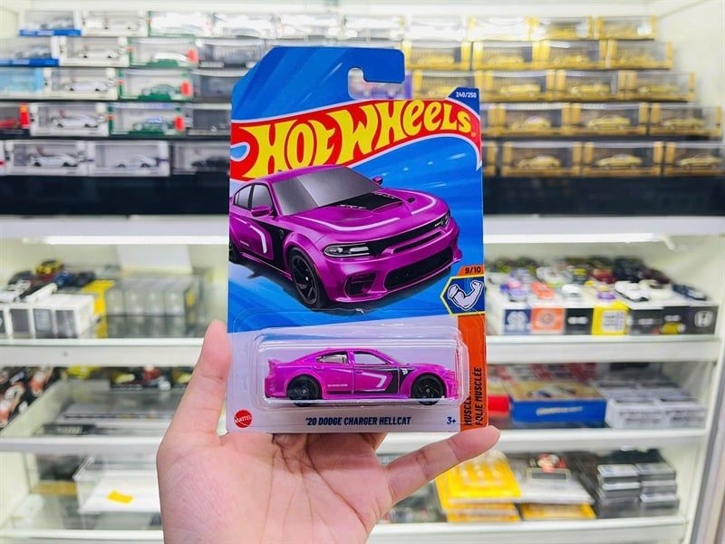  Mô hình xe Dodge Charger Hellcat '20 pink Hotwheels kim loại có bản quyền chính hãng tỉ lệ 1:64 C4982-DO 