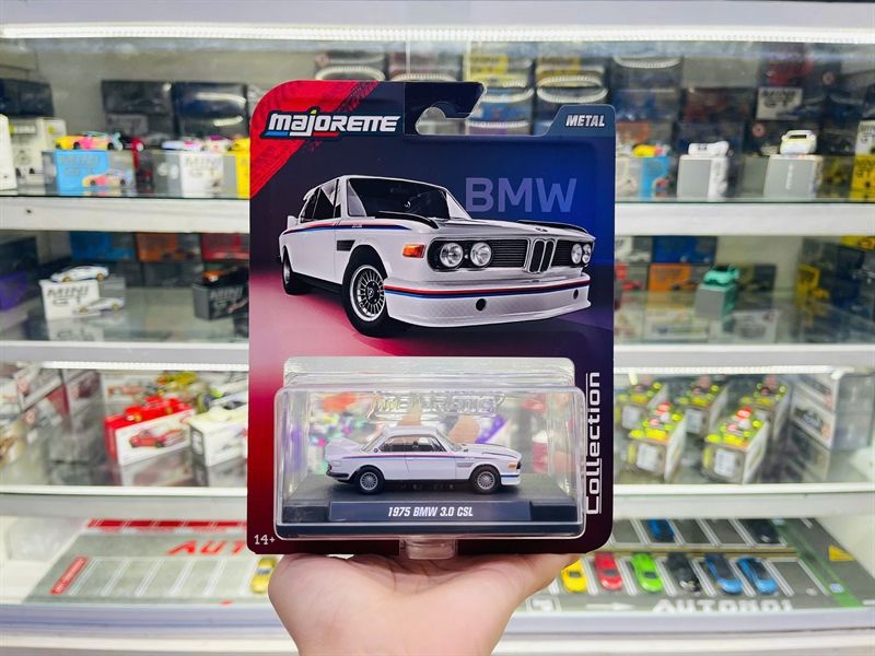  Mô hình xe 1975 BMW 3.0 CSL White premium tỉ lệ 1:64 Majorette 8505001009 
