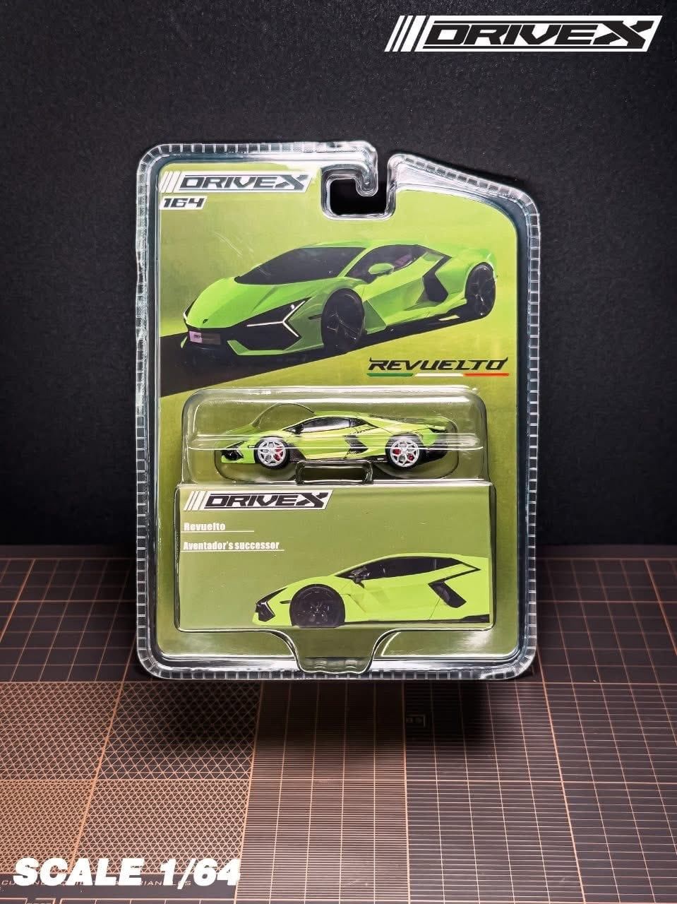  Mô hình xe lamorghini Revuelto Hanging Card Board Diecast Model tỉ lệ 1:64 Drive X OT64785 
