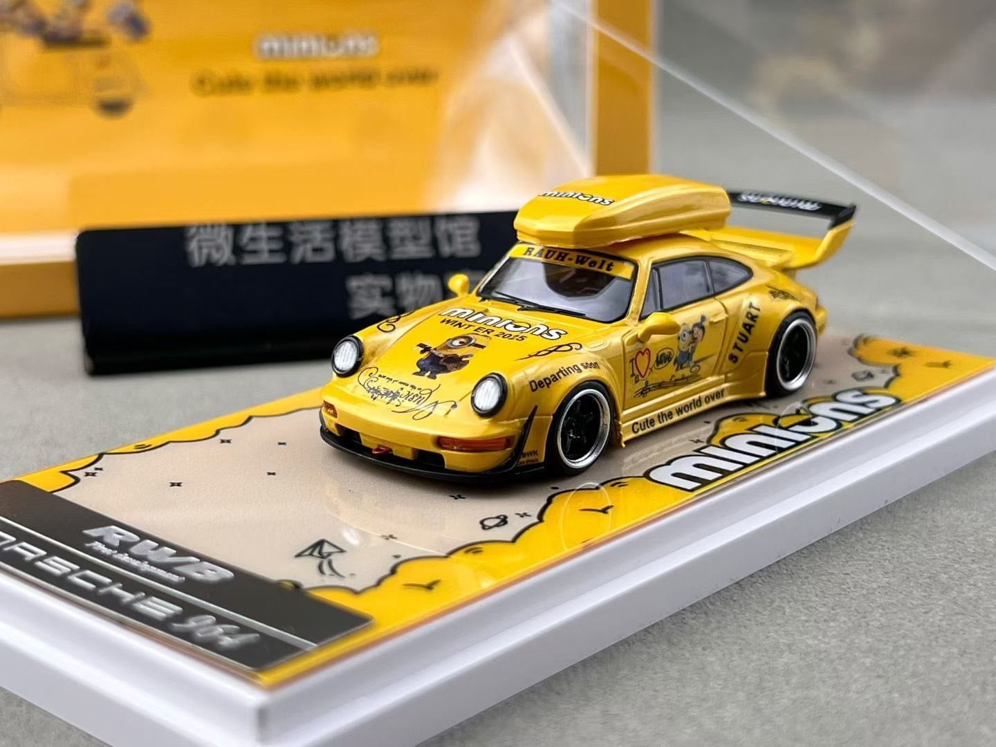  Mô hình xe Porsche 911 RWB Rauh Welt 993 & 964 Minion livery tỉ lệ 1:64 ZJWJ Model OT64786 