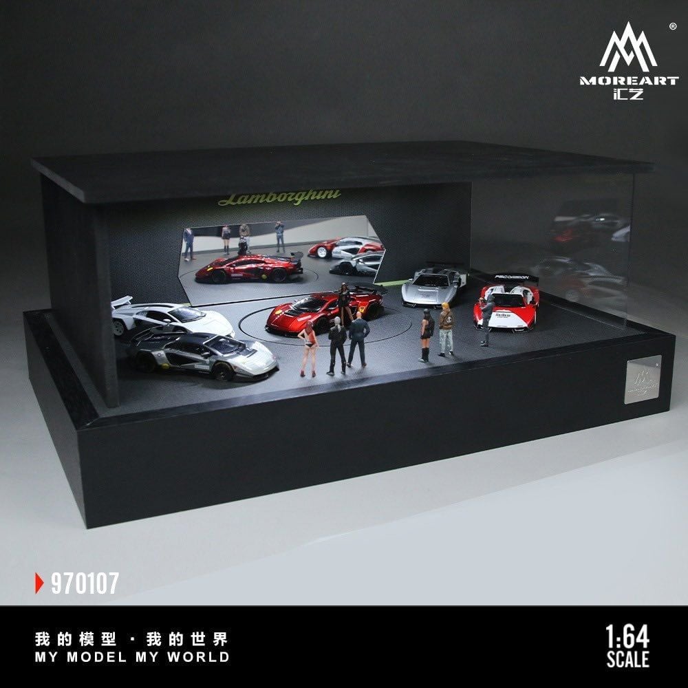  Hộp trưng bày mica mô phỏng Lamborghini xoay màn hình đứng cảnh mô hình 1:64 MoreArt MO970107 