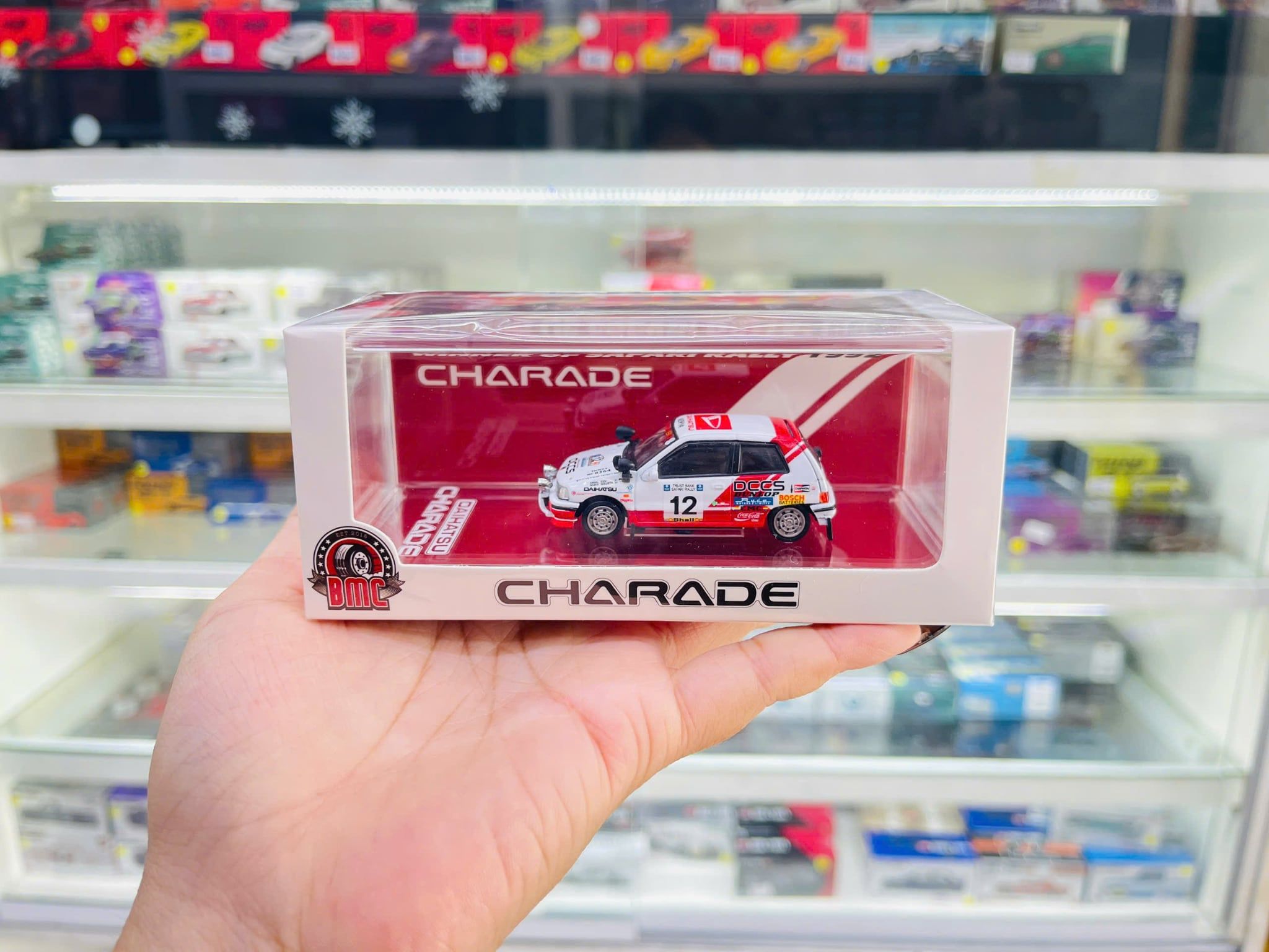  Mô hình xe Daihatsu Charade -The winner of '92 Safari Rally tỉ lệ 1:64 BMC 64B0446 