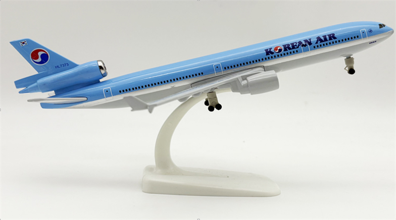 Mô hình máy bay Korean MD-11 HL7373 có bánh xe 20cm MB20160 