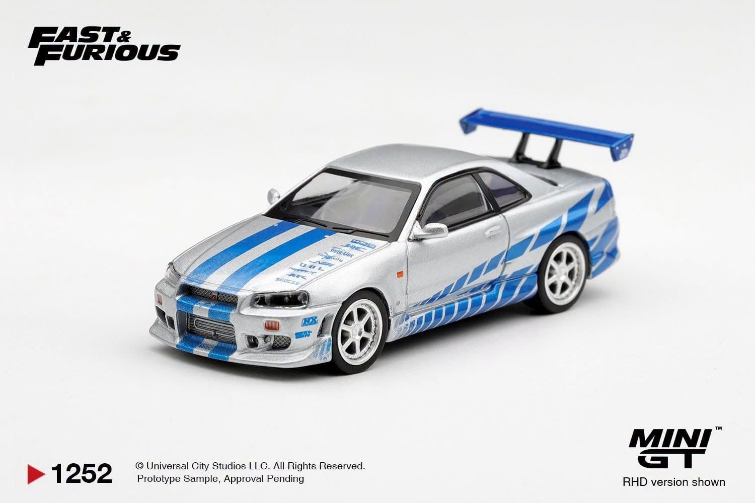  Mô hình xe Nissan Skyline GT-R C-West “2 Fast 2 Furious” Brian O’Conner bản card tỉ lệ 1:64 MiniGT MGT01252 