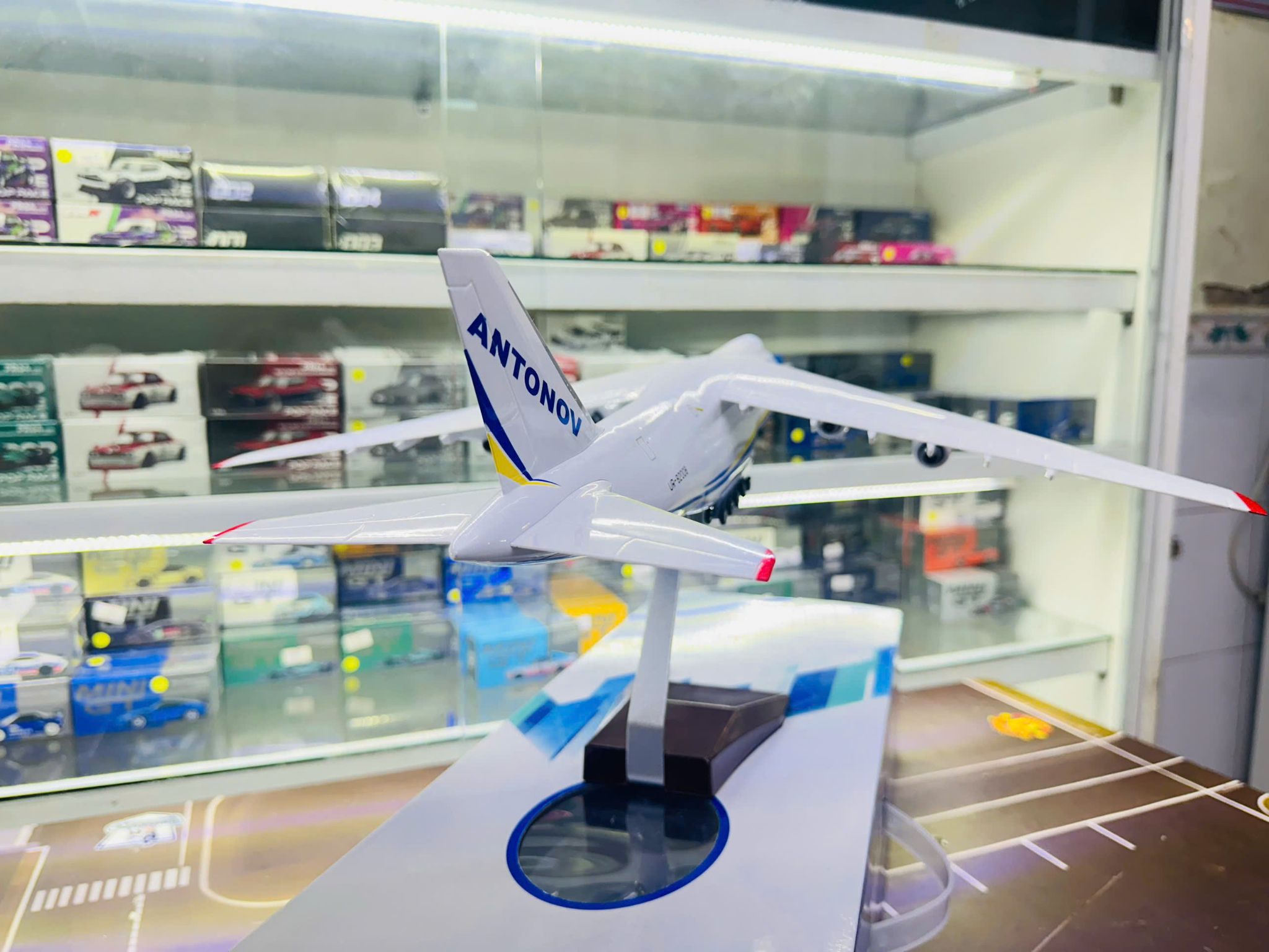  Mô hình máy bay Antonov AN-124 47cm no led MB47126 