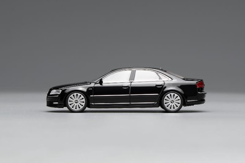  Mô hình xe Audi S8 (D3) 2008 Metallic Black Diecast Model tỉ lệ 1:64 MOTORHELIX M68201 
