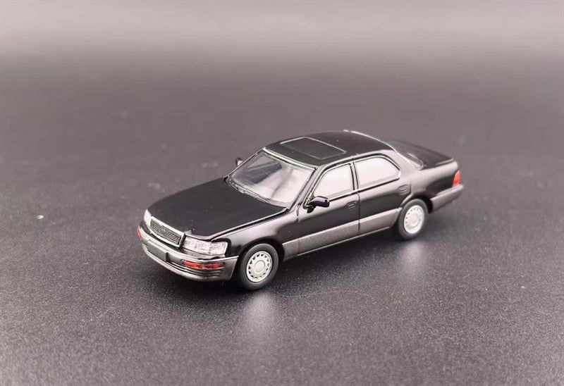  Mô hình xe Lexus LS400 XF10 (UCF10) tỉ lệ 1:64 Fine Works64 OT64809 