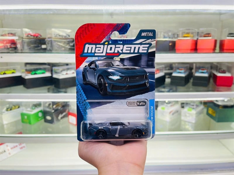  Mô hình xe Showroom Ford Mustang Dark Horses blue premium tỉ lệ 1:64 Majorette 8502000000 