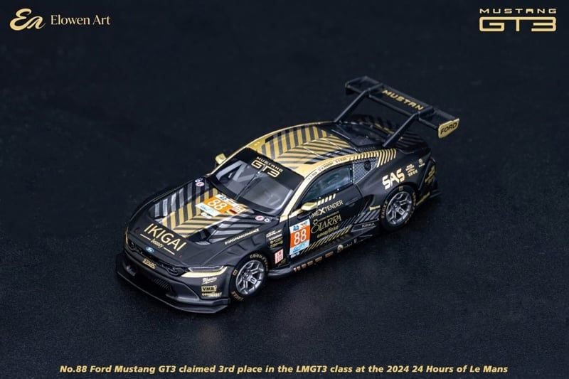  Mô hình xe Ford Mustang GT3 24 Hours of Le Mans #88 Black Gold livery tỉ lệ 1:64 Elowen ArtOT64897 