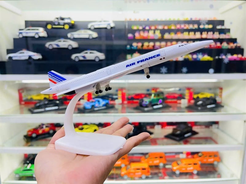  Mô hình máy bay phản lực Concorde Air France có bánh xe kích thước 20cm MB20133 