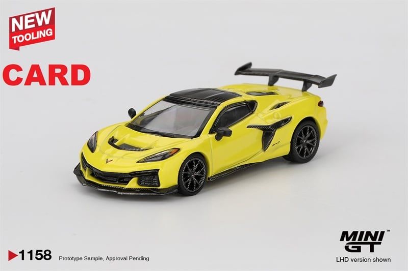  Mô hình xe Chevrolet Corvette ZR1 Accelerate Yellow bản card tỉ lệ 1:64 MiniGT MGT01158 