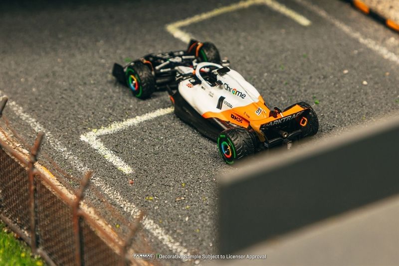  Mô hình xe McLaren MCL60 Monaco Grand Prix 2023 Oscar Piastri (Collaboration with IXO models) tỉ lệ 1:64 Tarmac Works T64G-F070-OP1 