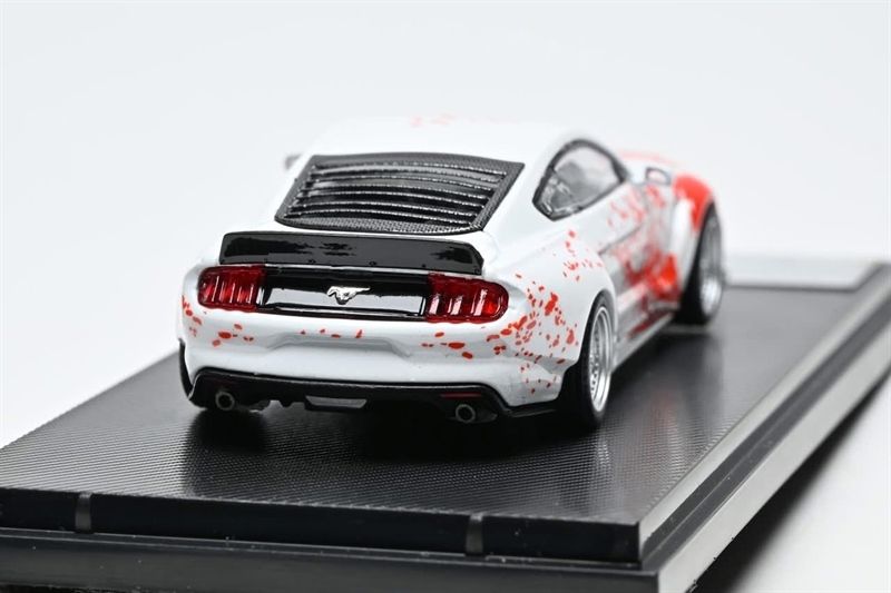  Mô hình xe Ford Mustang Clinched Wildbody tỉ lệ 1:64 Liberty64 OT64765 