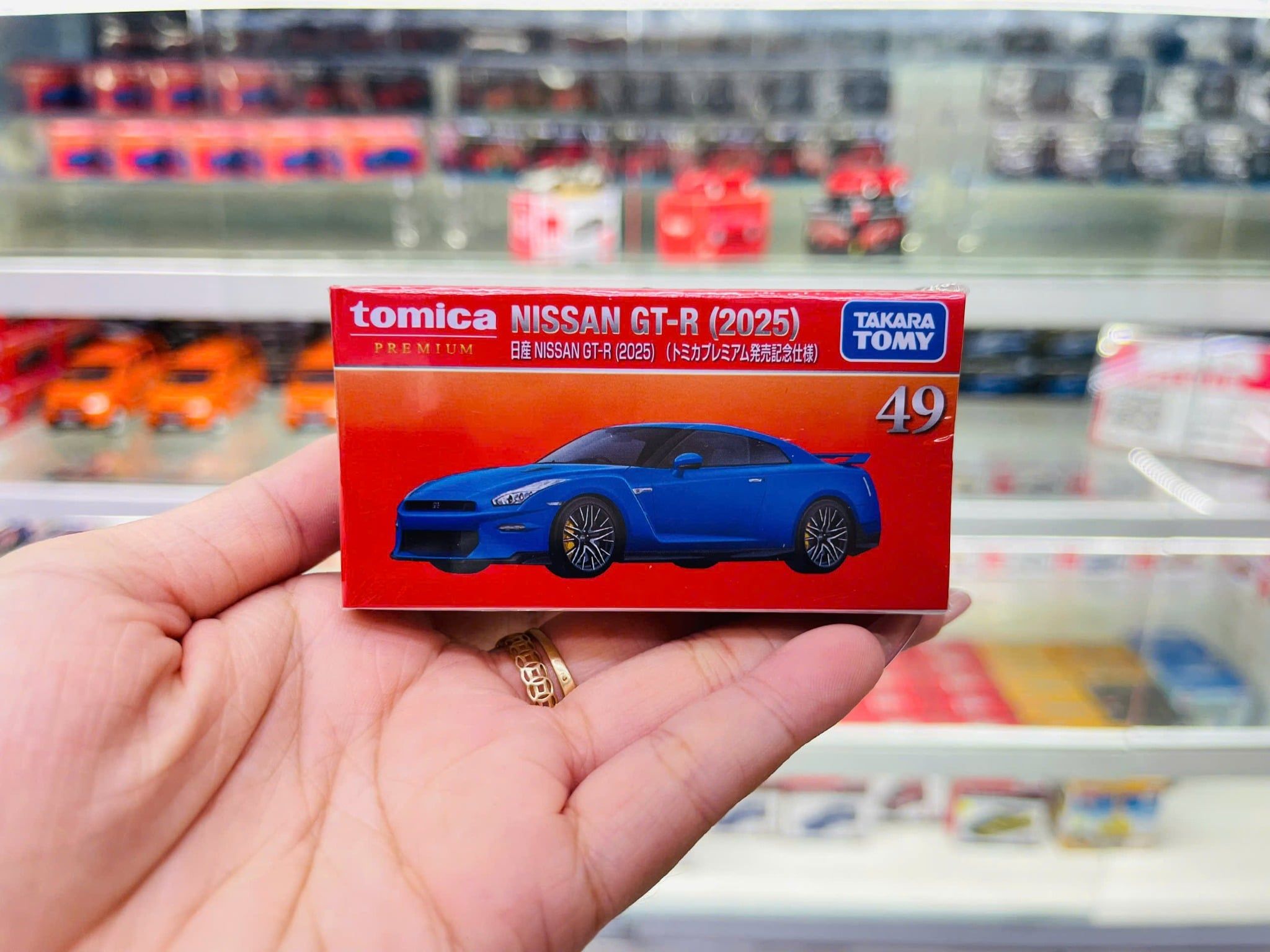  Mô hình xe Nissan GT-R 2025 (SP) (First Ltd Edition) No.49 tỉ lệ 1:64 Tomica Premium 2698720 